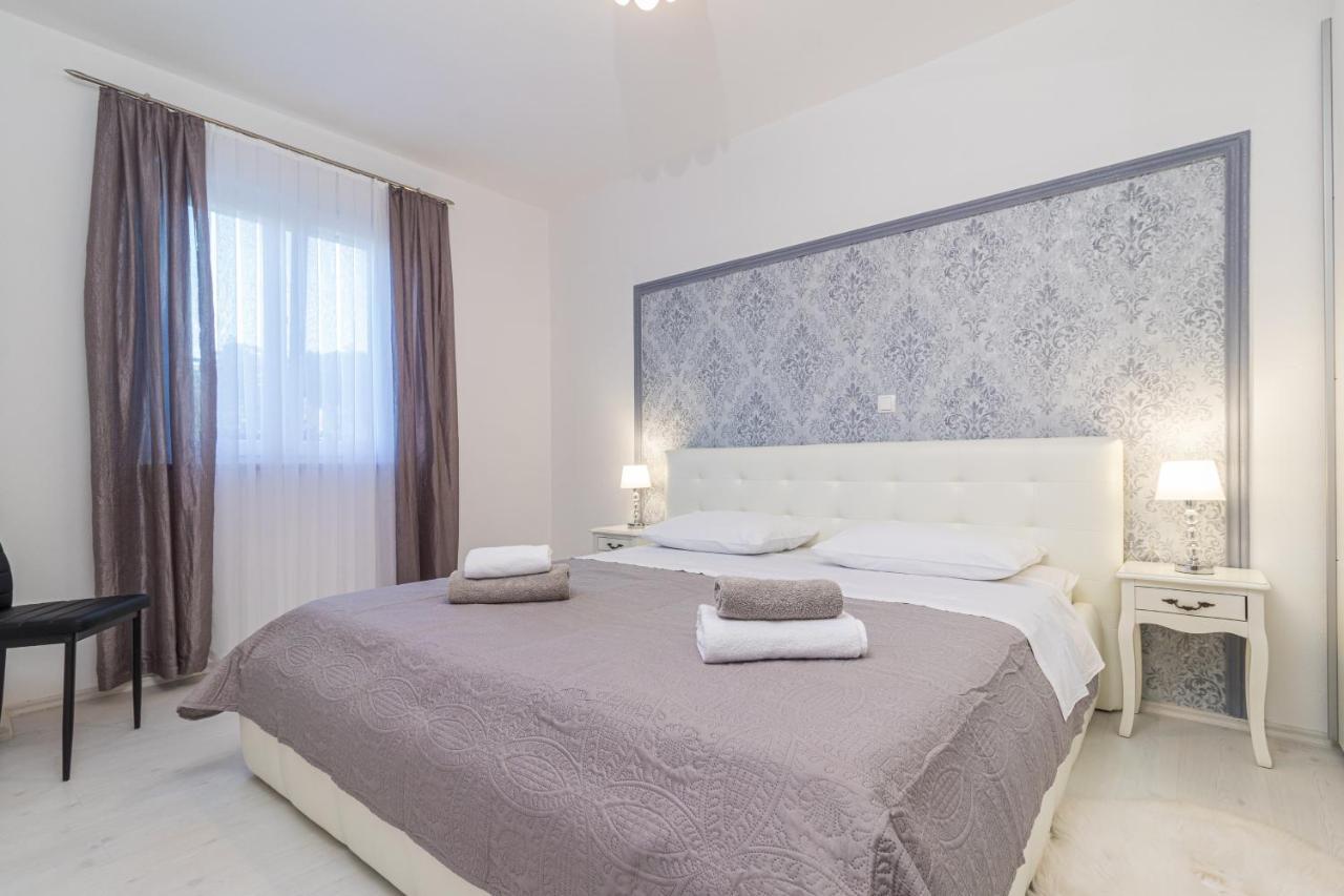 Three Waves Apartment New Пула Экстерьер фото